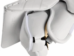 Bauer Vapor Hyperlite2 Senior Goalie Blocker -Bauer 1061626 BTH23 GOAL STICKS ELITE SR MTOBLACK catalog front e3477392 f8fa 45dc 95dc 1b9610bd0744