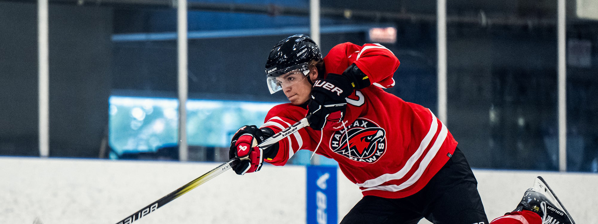 Bauer 3 Bauer -Bauer homepage hero banner vapor hyperlite2 stick skate elite